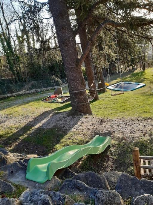 Micro Maison Bois / Tiny House Au Calme Crest Bagian luar foto