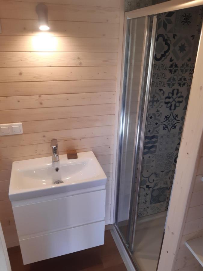 Micro Maison Bois / Tiny House Au Calme Crest Bagian luar foto